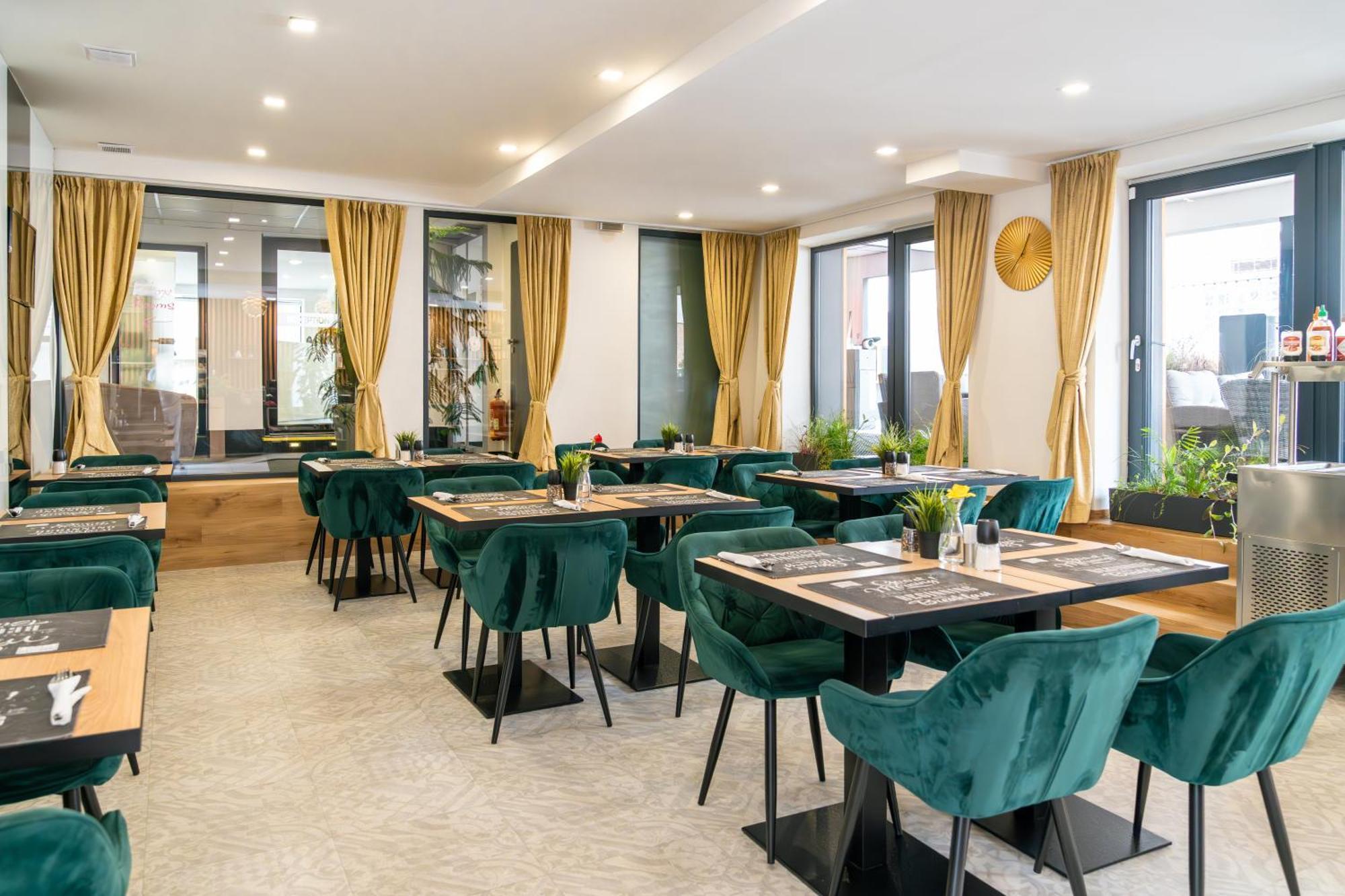 Hotel Plzeň Eksteriør bilde