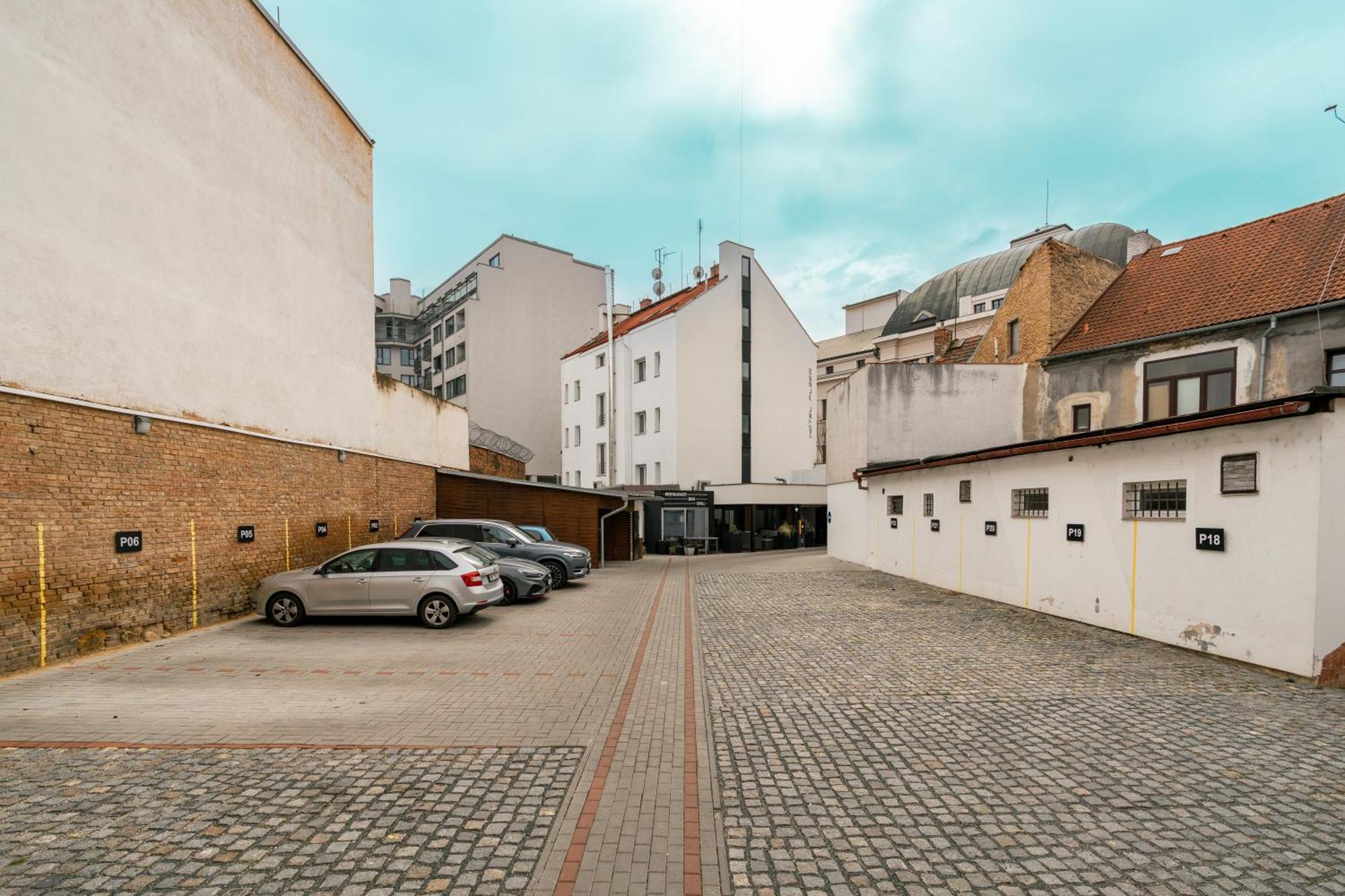 Hotel Plzeň Eksteriør bilde